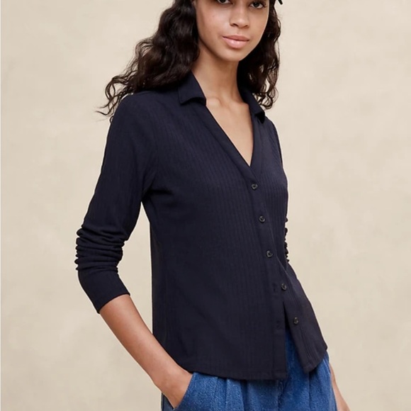 Banana Republic COLLARED DROP NEEDLE SHIRT Women's Navy Button-Up Top - Picture 1 of 3